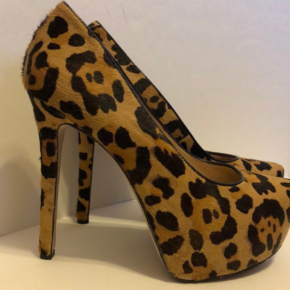 Jessica Simpson Shoes - ▪️Jessica Simpson animal print platform heels